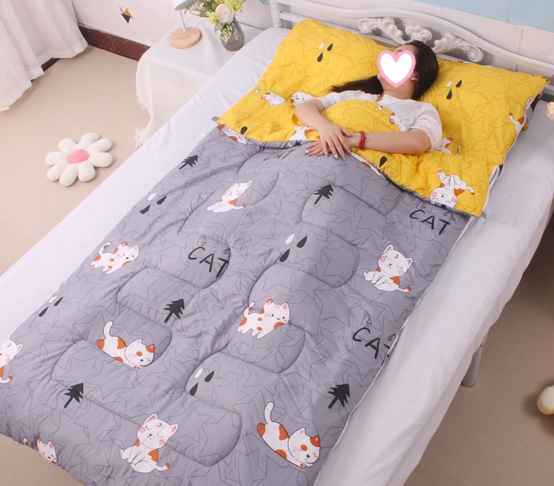 寝袋 シュラフ封筒型 軽量 保温 スリーピングバッグ アウトドア 車中泊 避難用 登山 丸洗い可能 収納パック付き 防災用 キャンプ コンパクト 春夏秋冬 