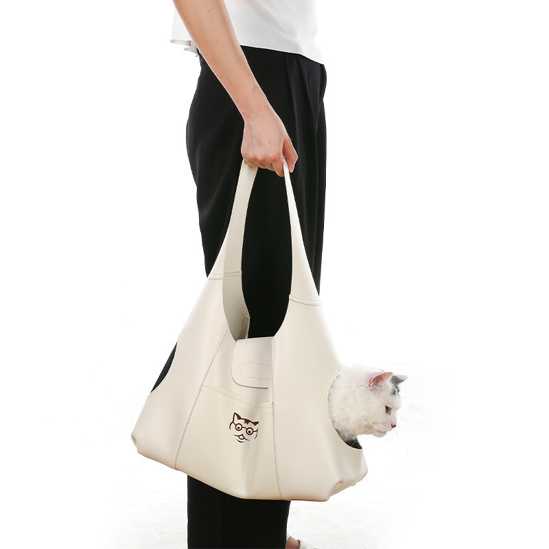 犬 猫 小型犬 ペット キャリーバッグ キャリーケース バックパック おしゃれ ペットキャ軽量 移動 折り畳 ペットキャ折りたたみ バッグ 旅行 