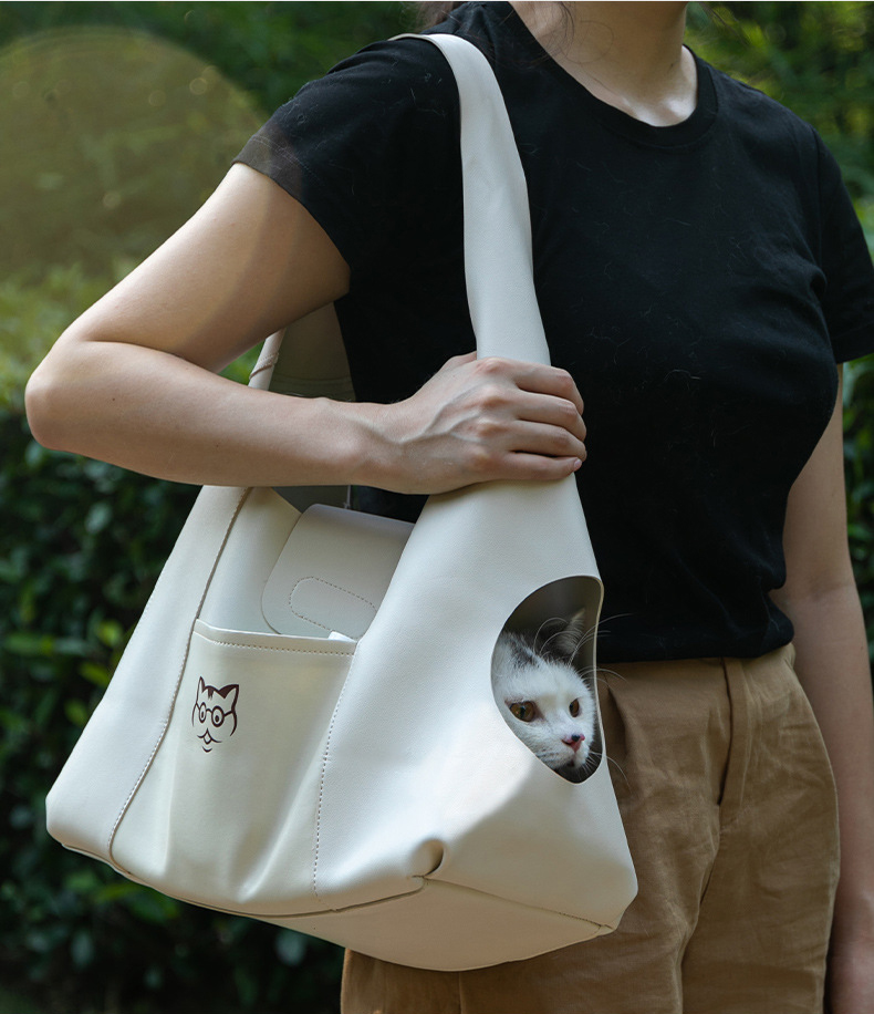 犬 猫 小型犬 ペット キャリーバッグ キャリーケース バックパック おしゃれ ペットキャ軽量 移動 折り畳 ペットキャ折りたたみ バッグ 旅行 