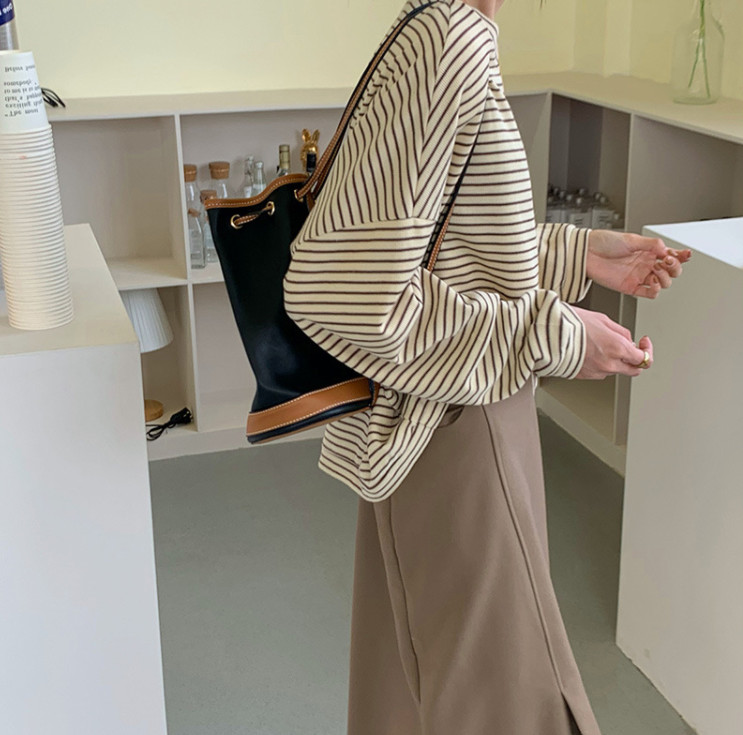 ボーダー柄 Tシャツ カットソー プルオーバー Tシャツ 長袖 ガードルマン シンプル カジュアル 長袖 きれいめ ゆったり カジュアル クルーネック 