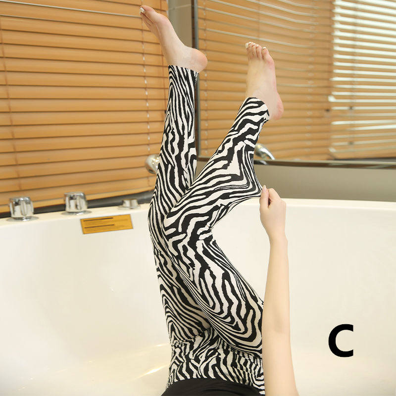 お取り寄せ商品 レギンス レディース タイツ 3COLORS S-3XL 美脚 ストレッチ シマウマ柄 大きいサイズ対応 9分丈 花柄 ストレッチパンツ ヘビ柄 ヒョウ柄 豹柄 