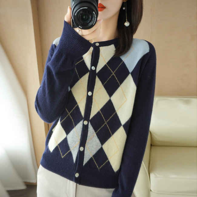 送料無料 ニットカーディガン 秋 レディース カーディガン ボタン付き オフィス 50代 菱柄 ショートカーディガン レトロ ニットコーディガン 40代 30代 春 