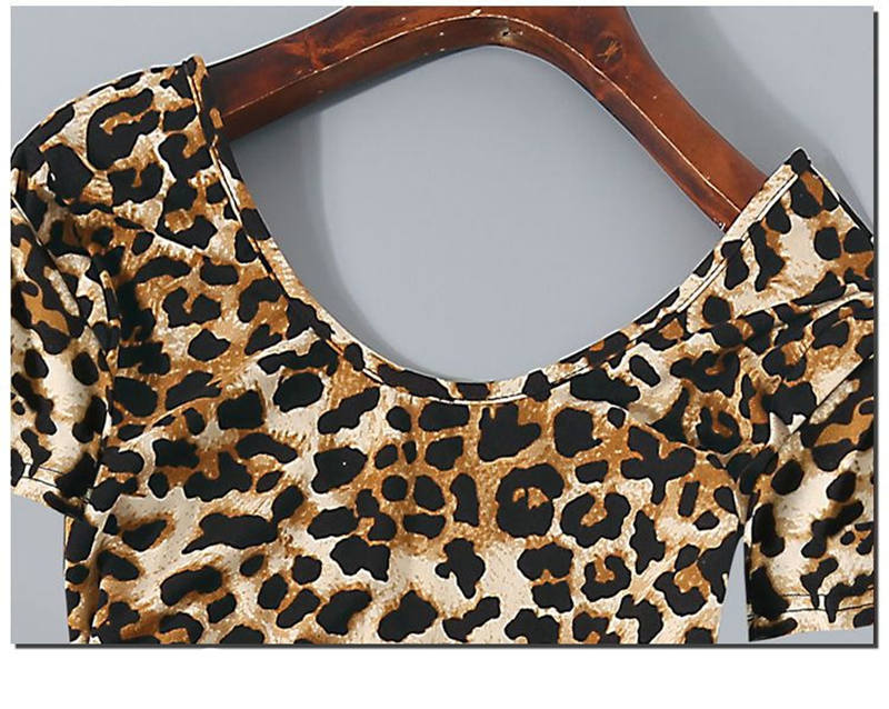 お取り寄せ商品 Tシャツ レディース 半袖 長袖 4S-4XL 大きいサイズ対応 クールネック Vネック 前面背面どちらも着れる トップス コットン ヒョウ柄 