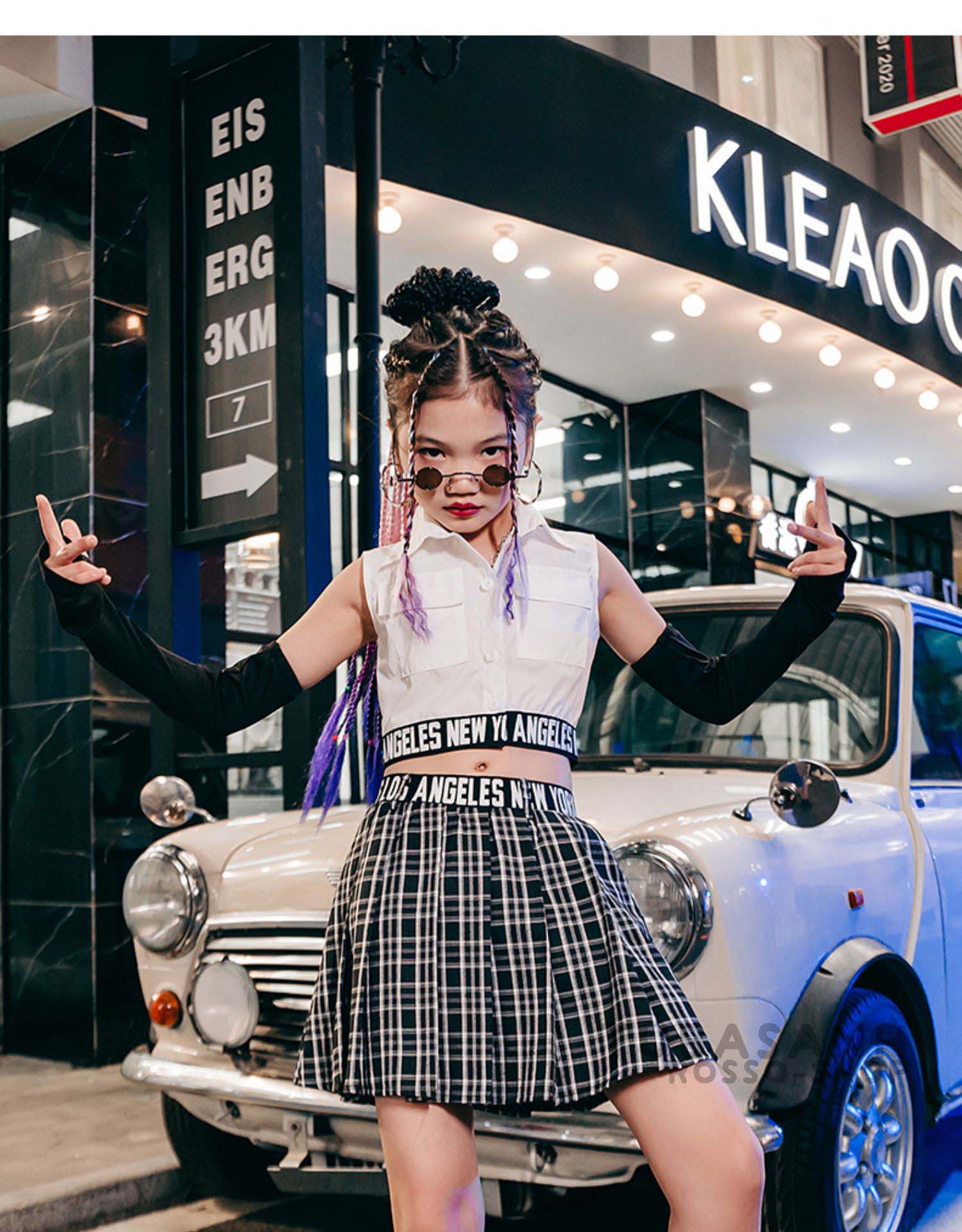 キッズ ダンス衣装 ガールズ ヒップホップ ジャズダンス 韓国 チアガール へそ出し アップチア セーラー服 制服 練習着 セット 黒 白 応援団 