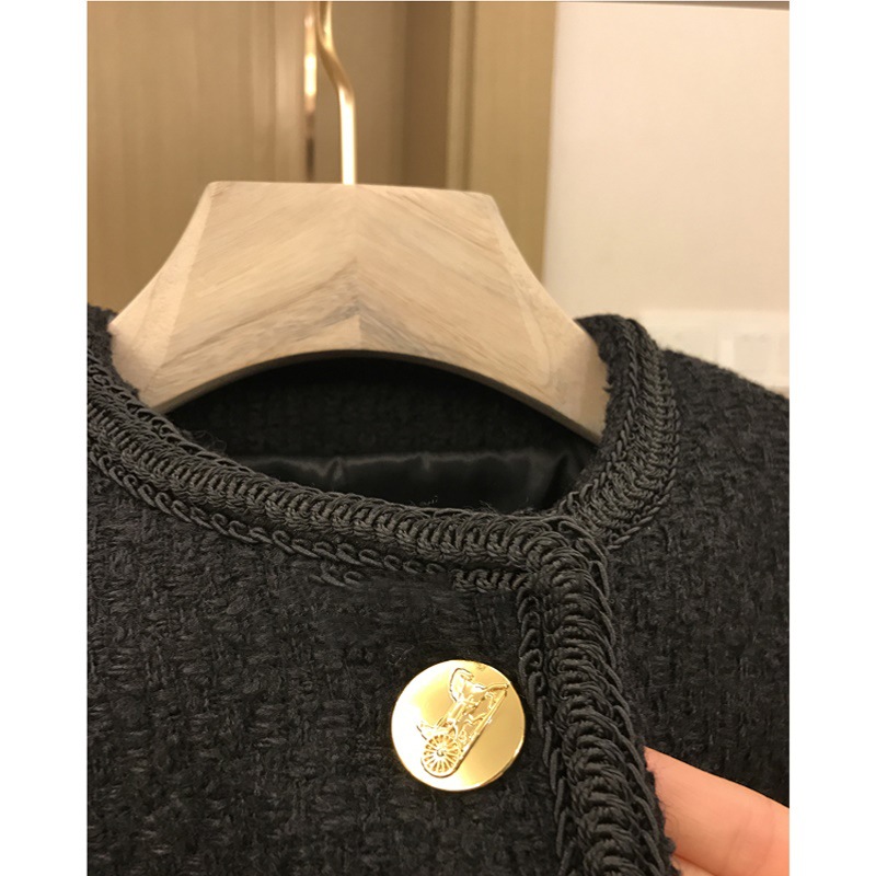 ノーカラーコート アウター レディース きれいめ 長袖 ラウンドネック 通勤 ボタン留め 両ポケット 可愛い 結婚式 二次会 ショート丈 秋コーデ 秋冬 大人 上品 