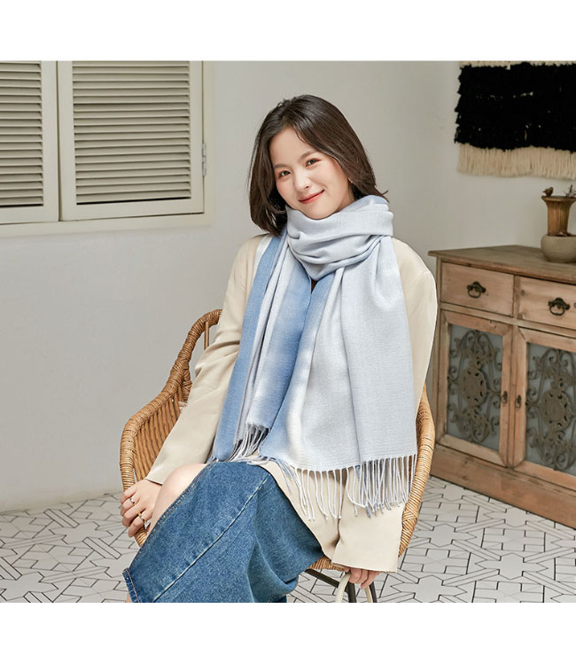 送料無料 レディース マフラー 冬 フリンジ付き ストール 暖かい ニットマフラー 通勤 グラデーション大判マフラー 襟巻き女性 冬マフラー 