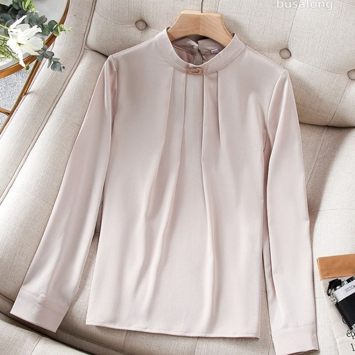 レディースシャツ オフィスシャツ 艶感有り3色選び トップス ブラウス 春夏 きれいめ 着痩 カ ジュアル風 オシャレ 