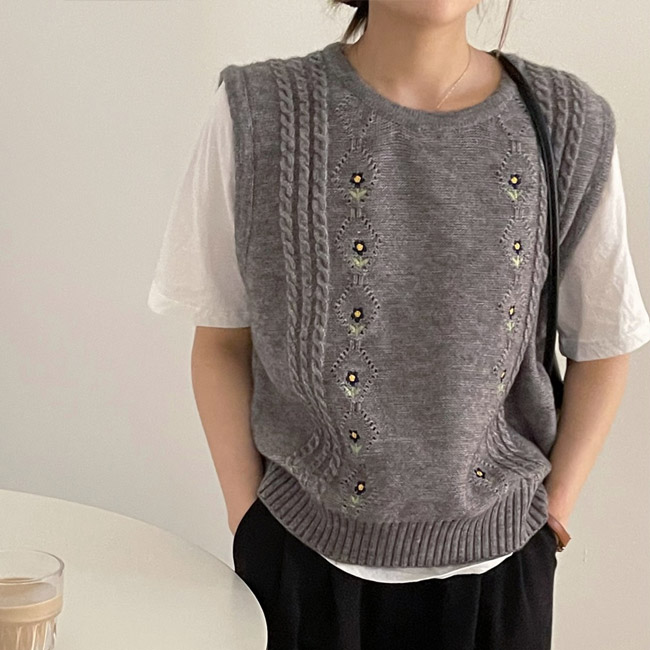 送料無料 ニットベスト 花柄 レディース ケーブル編み ニット レトロ クルーネック 重ね着 プルーオーバー 秋 ジレベスト ジレ 春花柄ベスト ベスト 