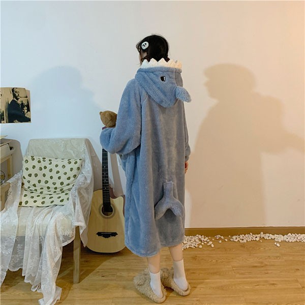 レディース サメ柄 もこもこパジャマ ナイトガウン 冬 かわいい 部屋着 フード付き 結婚祝い ルームウェア 前開き 長袖 プレゼント おうち時間 