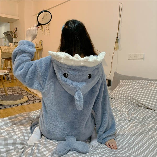 レディース サメ柄 もこもこパジャマ ナイトガウン 冬 かわいい 部屋着 フード付き 結婚祝い ルームウェア 前開き 長袖 プレゼント おうち時間 