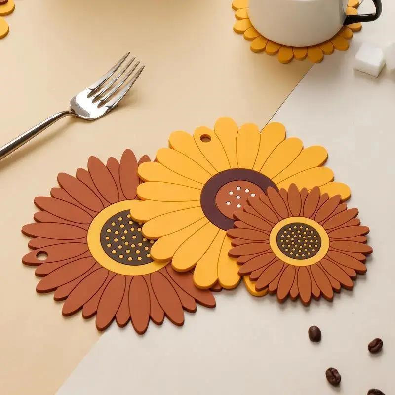 お取り寄せ商品 コースター 2枚セット 選べる3サイズ コップ敷き カップマット テーブルマット 食器マット 食卓マット ランチョンマット コップマット 断熱 