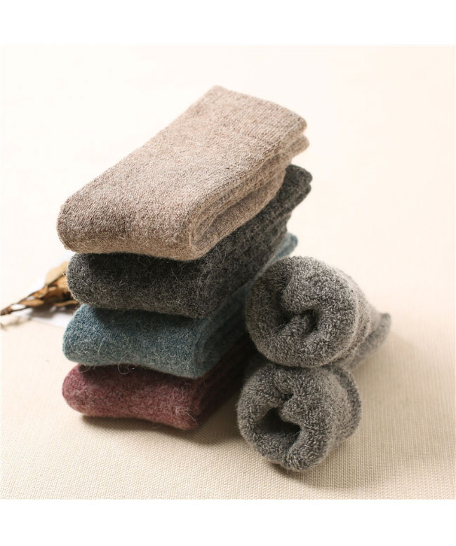 送料無料 ウールソックス レディース 厚手 靴下 メンズ クルーソックス 冬 暖かい 女性 無地 男性 靴下 ソックス ビジネスソックス 冷え ウール混 