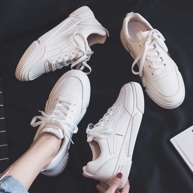 通気 もちがいい スニーカー カジュアル ローカット 通気 厚底 滑り止め 学生 コーデ 着痩せ スポーツ ウォーキング お洒落 春夏 美脚 