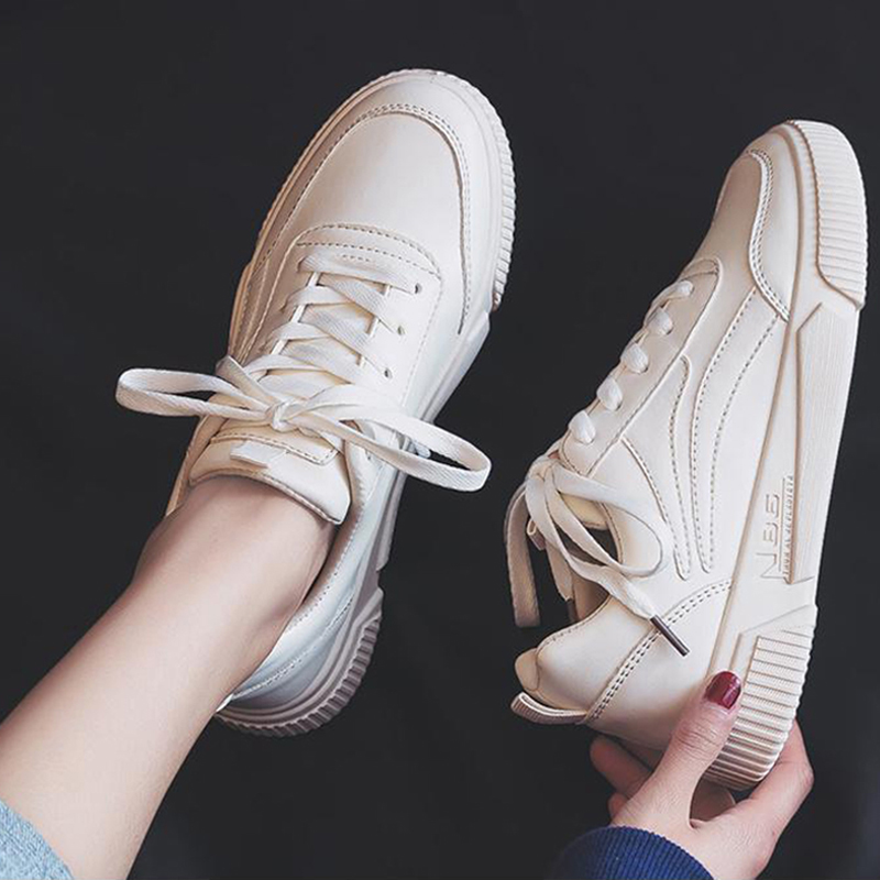 通気 もちがいい スニーカー カジュアル ローカット 通気 厚底 滑り止め 学生 コーデ 着痩せ スポーツ ウォーキング お洒落 春夏 美脚 