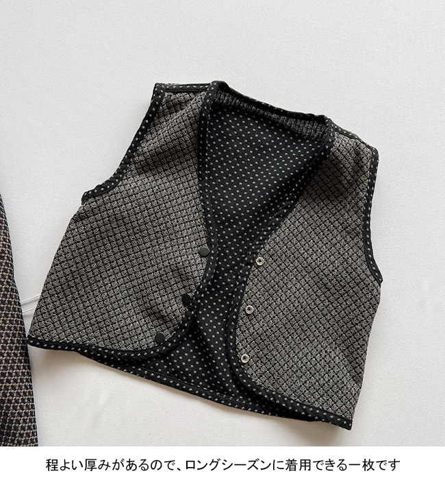 送料無料 ベスト キッズ ライトアウター 総柄 リバーシブル 春秋 ノースリーブ 男女兼用 動きやすい 子供服 アウトドア 前開き ゆったり 