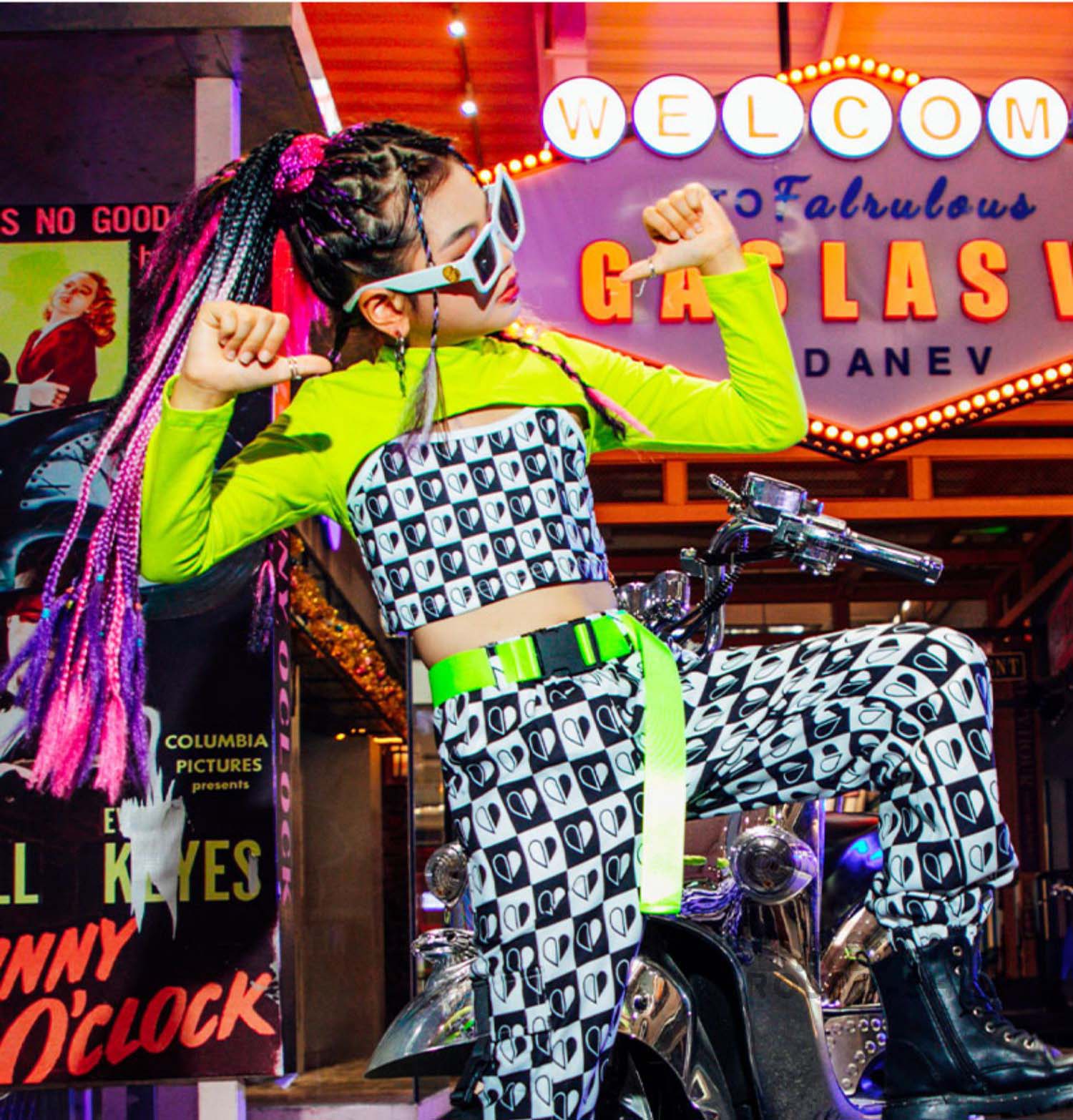 ダンス 衣装 キッズ チアガールズ 緑 黒 パンツ 春 ヒップホップ 白 心 HIPHOP 韓国 秋ジャズダンス 応援団 練習着 セットアップ 