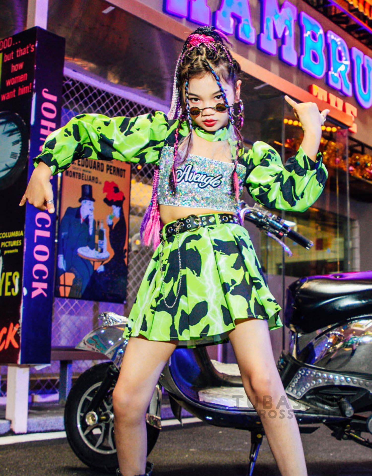 ダンス衣装 キッズ 女の子 迷彩柄 緑 スパンセット ステージ衣装 演奏会 練習着 応援団 ジャズダンス衣装 HIPHOP へそ出し 韓国 