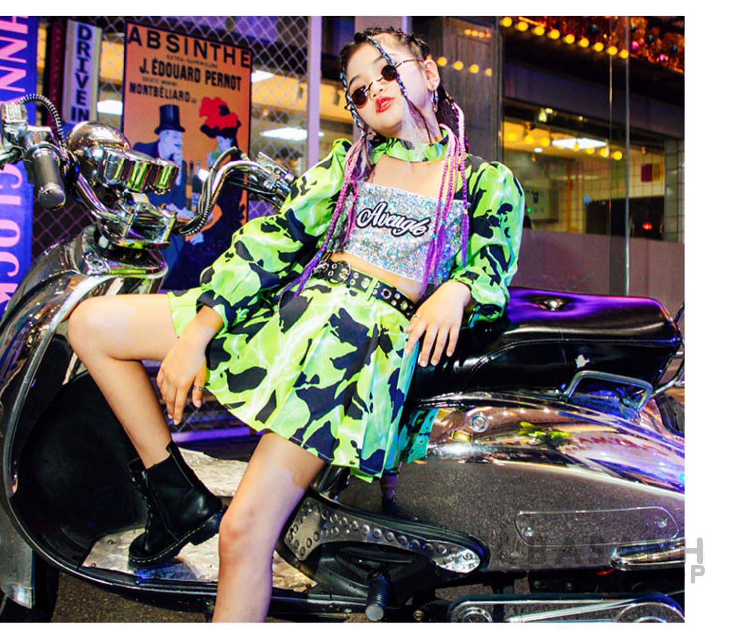 ダンス衣装 キッズ 女の子 迷彩柄 緑 スパンセット ステージ衣装 演奏会 練習着 応援団 ジャズダンス衣装 HIPHOP へそ出し 韓国 