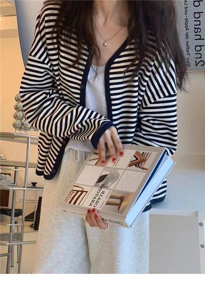 ニットカーディガン リングスナップ レディース 長袖 秋 アウター ボーダー柄 大きいサイズ ショート丈 ゆったり 秋冬 体型カバー ニット可愛い ストライブ 