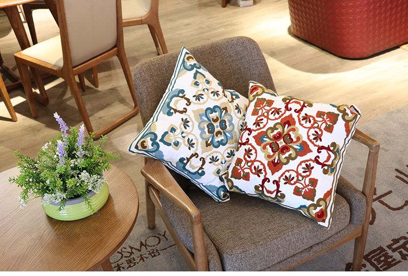 お取り寄せ商品 ソファー 背もたれ クッションカバー 45CM×45CM 枕カバー クッションカバー ピローケース 刺 抱き枕カバー ししゅう まくらカバー 花柄 