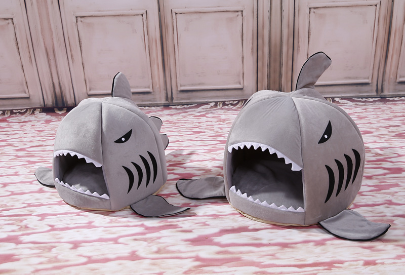 ペットハウス サメ型 サメハウス ドーム型 犬ハウス 猫ハウス ふわふわ 保温 防寒 ベッド マット わんちゃん おしゃれ あったか ねこちゃん 鮫ハウス クッション