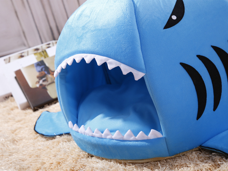 ペットハウス サメ型 サメハウス ドーム型 犬ハウス 猫ハウス ふわふわ 保温 防寒 ベッド マット わんちゃん おしゃれ あったか ねこちゃん 鮫ハウス クッション