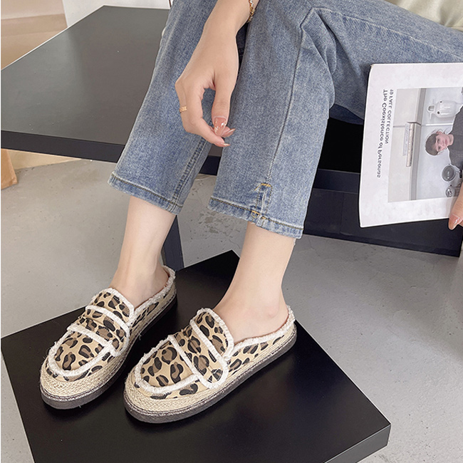 送料無料 エスパドリーユ レディース スリッポン 豹柄 スリッパ キャンカジュアル キャンバス滑り止め 楽ちん フラットローファー 