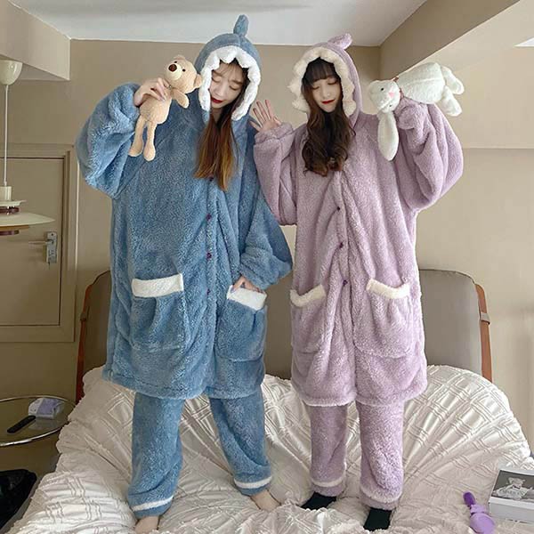 もこもこパジャマ ナイトガウン レディース サメ柄 冬 かわいい 前開き プレゼント 長袖 寝間着 ルームウェア 部屋着 結婚祝い フード付き 