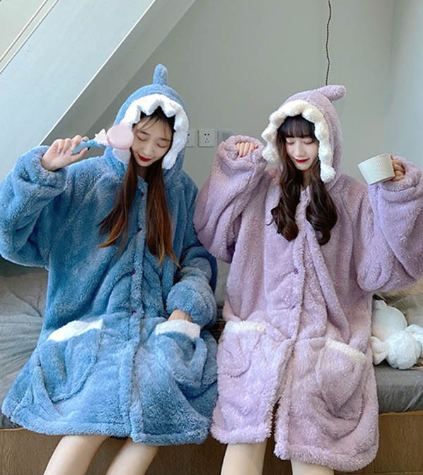 もこもこパジャマ ナイトガウン レディース サメ柄 冬 かわいい 前開き プレゼント 長袖 寝間着 ルームウェア 部屋着 結婚祝い フード付き 