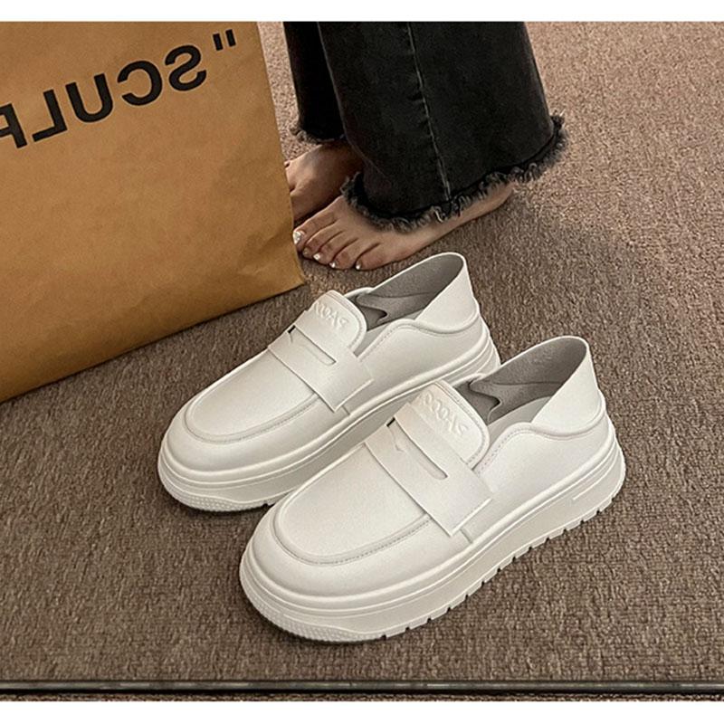 ローファー レディース スリッポン 厚底 柔らかいソール 痛くない 走れる 衝撃吸収 美脚 日常着用 歩きやすい 通勤 滑り止め モカシン 