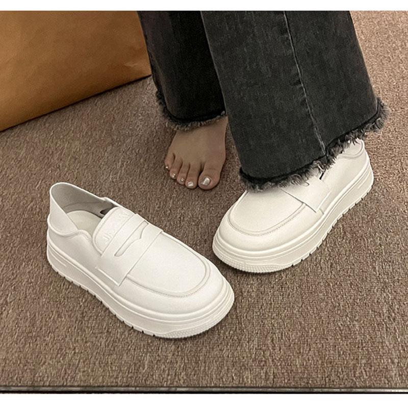 ローファー レディース スリッポン 厚底 柔らかいソール 痛くない 走れる 衝撃吸収 美脚 日常着用 歩きやすい 通勤 滑り止め モカシン 