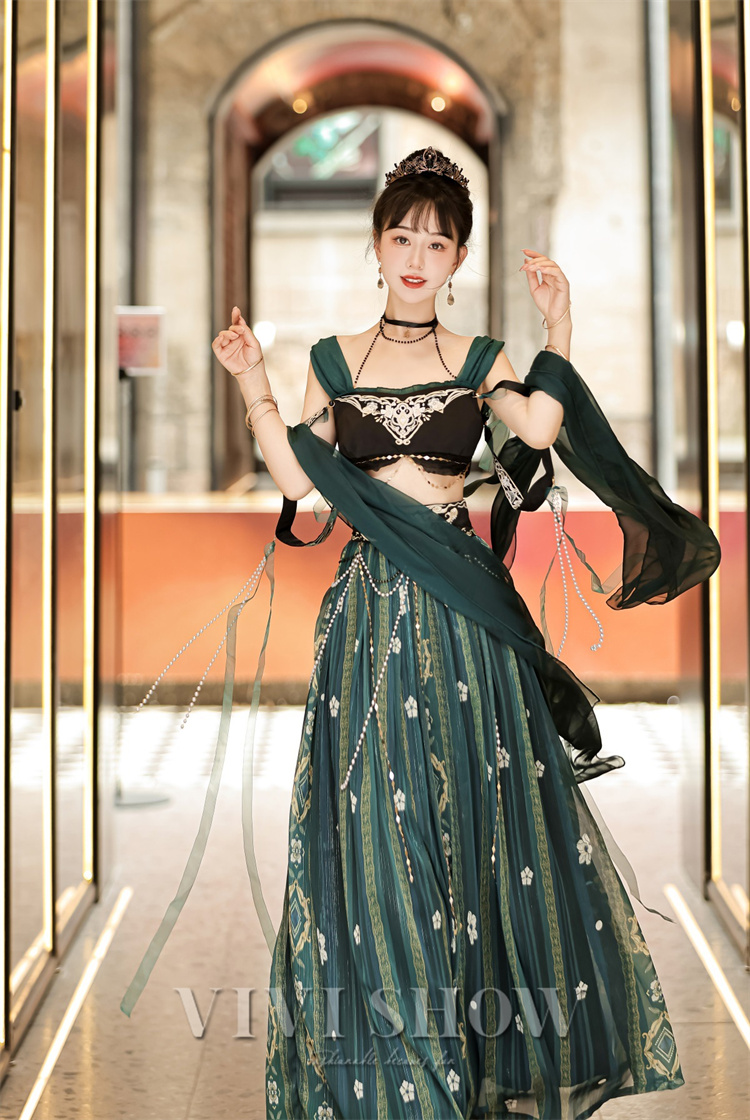 レディース ワンピース ワンピ 肩だし ロング丈 コスチューム風 おしゃれ 個性的 かわいい イベント オリエンタル パーティー エスニック 