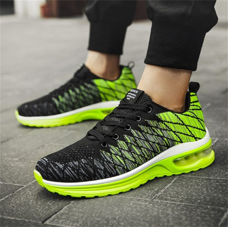 送料無料 スニーカー 軽量 通気 メンズ ランニングカジュアルウォーキングコンフォート 滑り止め 歩きやすい 防滑 紐靴 