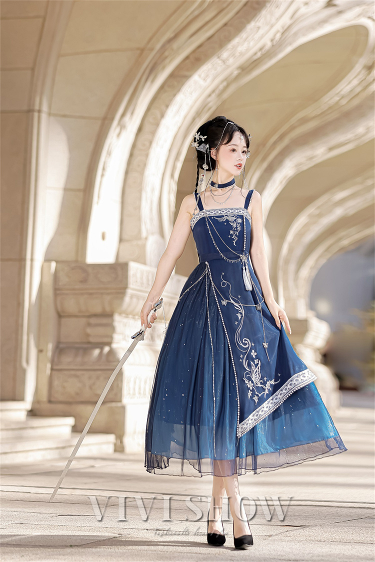 レディース ワンピース ワンピ 肩だし コスチューム風 ロング丈 イベント パーティー おしゃれ 蝶々 艶やか かわいい 個性的 かっこいい 