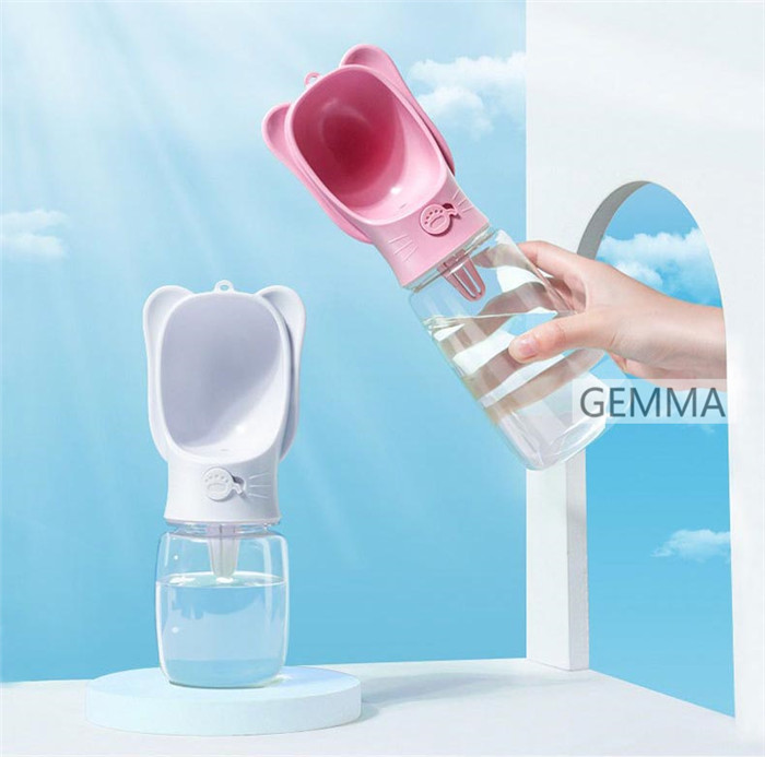 ウォーターボトル 350ML 550ML 犬用 携帯水筒 ペット用 散歩 散歩 おやつ入れ お出かけ 給水 水飲み器 餌 