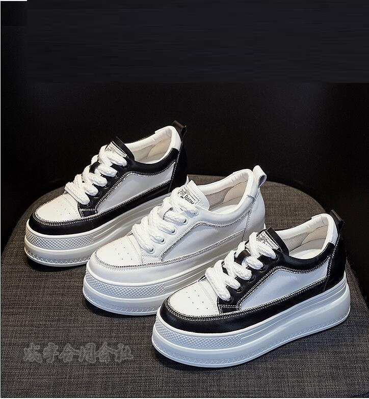 ランニングレディース 厚底スニーカー 美脚 軽量 歩きやすい ローカットスニーカー 通学靴 黒 厚底靴 可愛い 8CM 白 身長UP カジュアル 通勤 