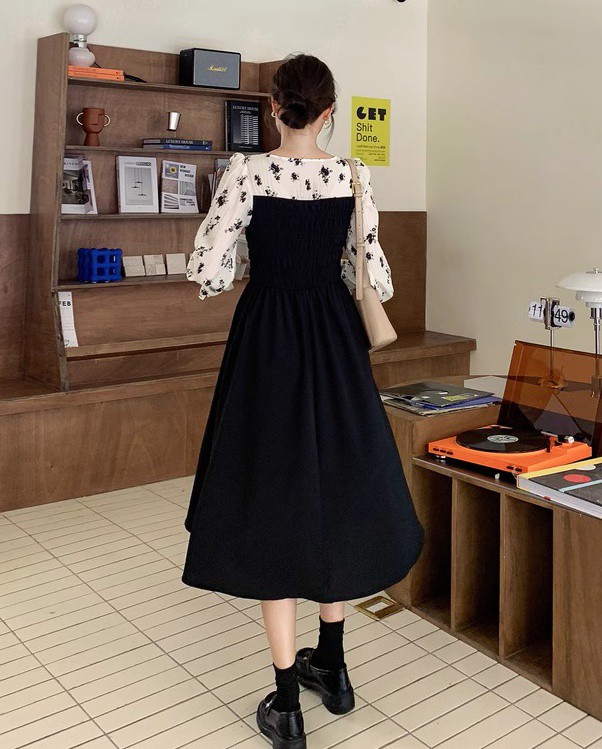 レイヤード風ワンピース レディース ワンピース 長袖 ロング ミモレ丈 フ重ね着風ワンピース 秋冬 大きいサイズ 花柄 黒 フリル袖 キャンディスリーブ 