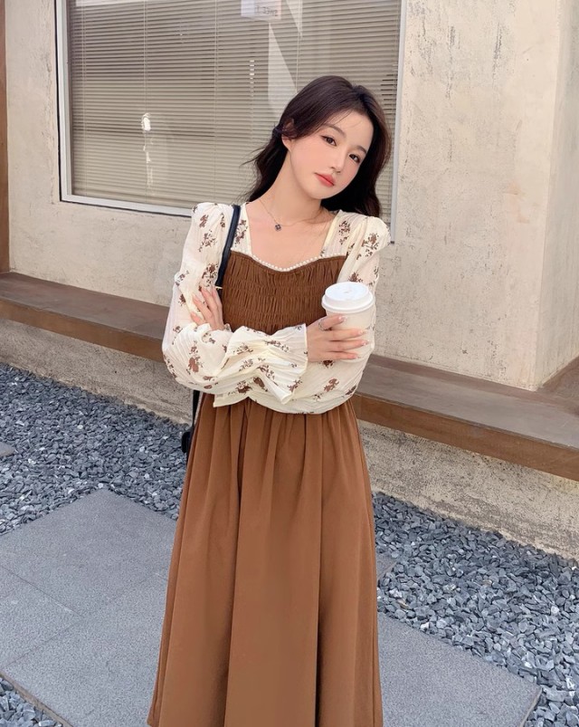 レイヤード風ワンピース レディース ワンピース 長袖 ロング ミモレ丈 フ重ね着風ワンピース 秋冬 大きいサイズ 花柄 黒 フリル袖 キャンディスリーブ 