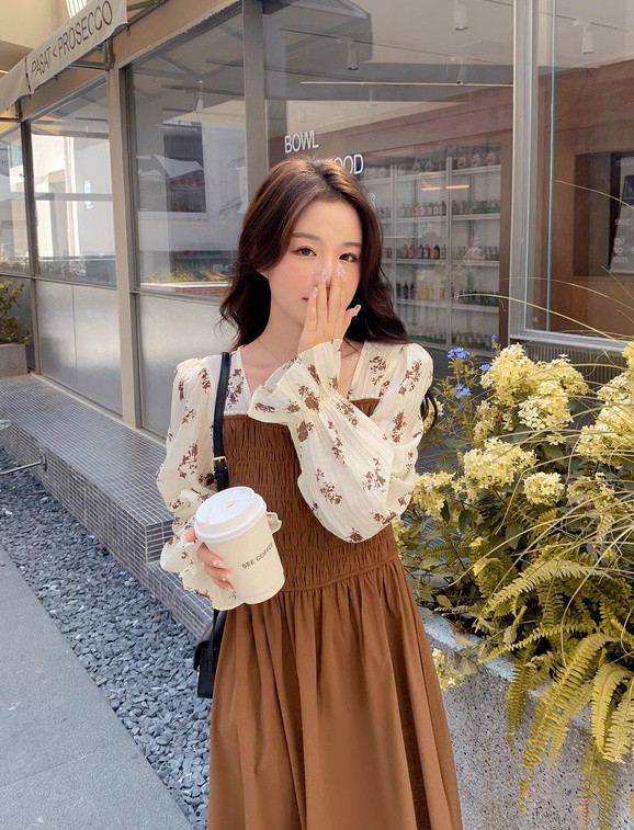 レイヤード風ワンピース レディース ワンピース 長袖 ロング ミモレ丈 フ重ね着風ワンピース 秋冬 大きいサイズ 花柄 黒 フリル袖 キャンディスリーブ 