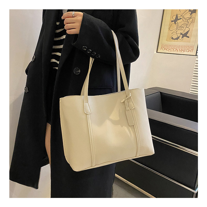 ビジネスバッグ レディース トートバッグ 就活バッグ A4 ショルダー 軽量 就活 面接 かばん 営業 通学 バッグ レザー 就活 新生活 通勤 