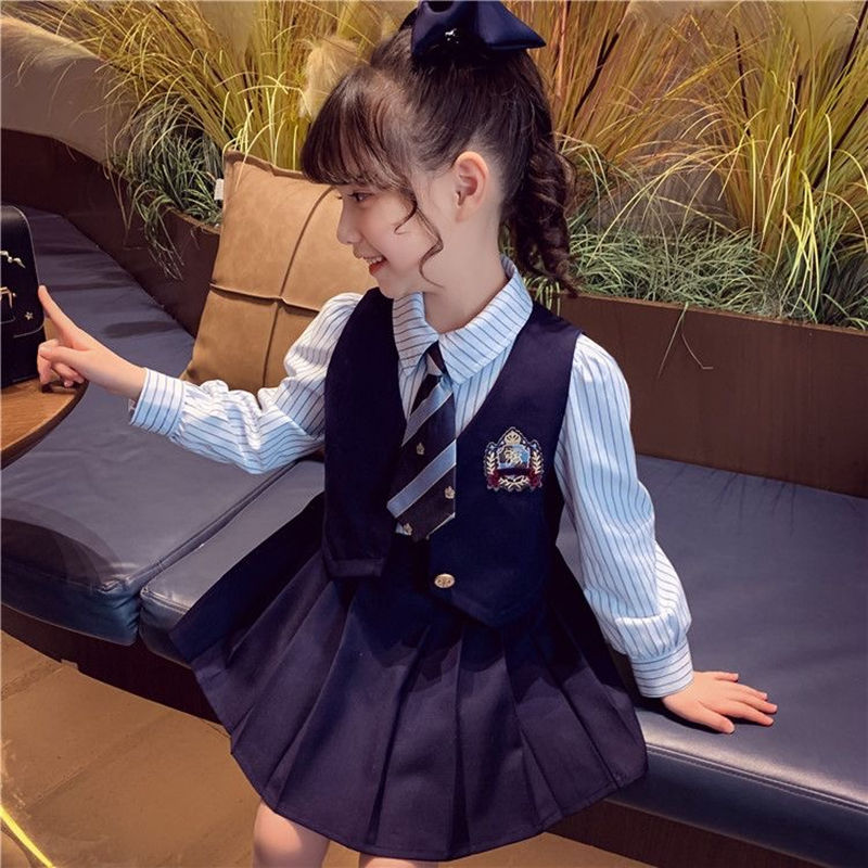 お取り寄せ商品 セットアップ キッズファッション 女の子 3点セット 80-150CM Vネック プリーツスカート ショートスカ ストライプ柄 ベスト 長袖シャツ コットン