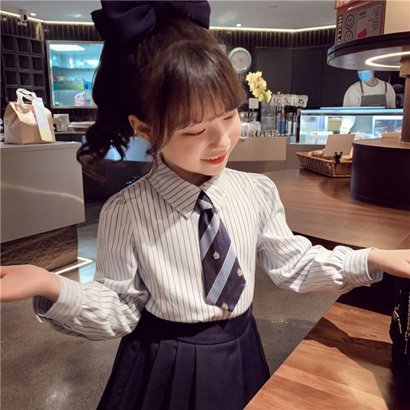 お取り寄せ商品 セットアップ キッズファッション 女の子 3点セット 80-150CM Vネック プリーツスカート ショートスカ ストライプ柄 ベスト 長袖シャツ コットン
