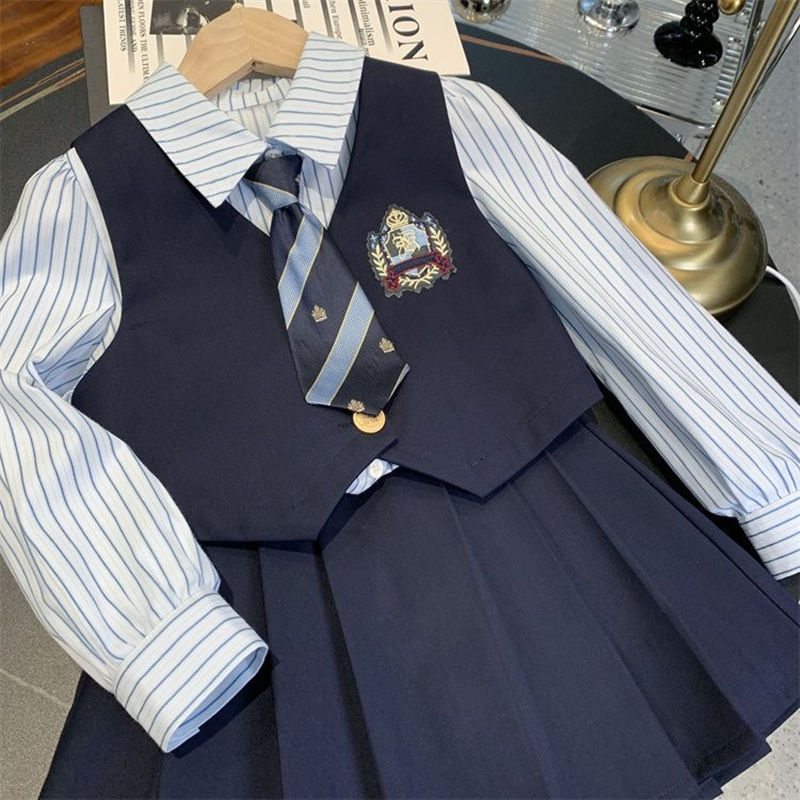 お取り寄せ商品 セットアップ キッズファッション 女の子 3点セット 80-150CM Vネック プリーツスカート ショートスカ ストライプ柄 ベスト 長袖シャツ コットン
