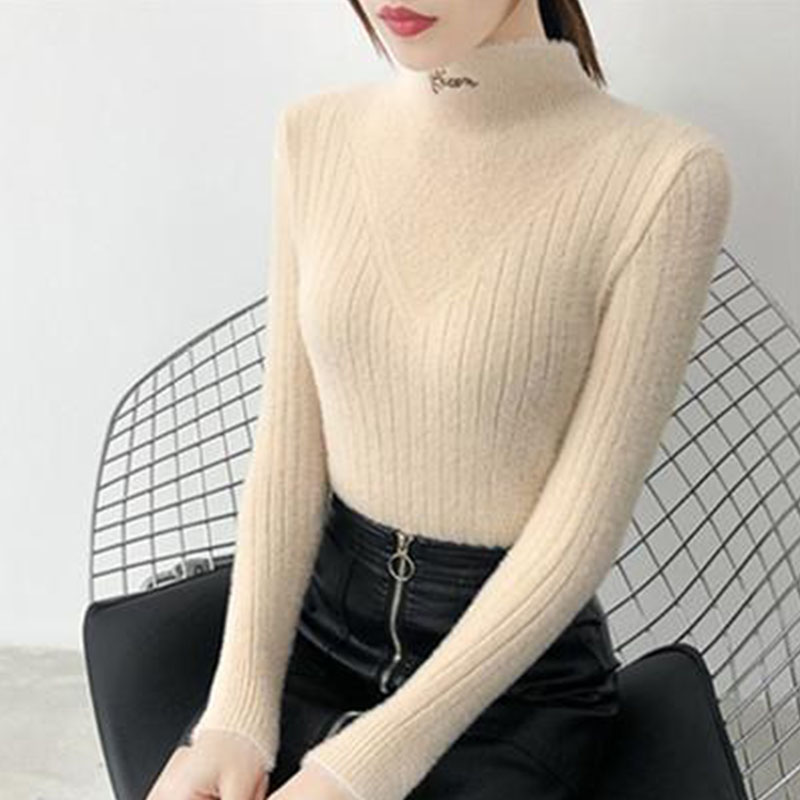 女性の洋風肌にフィットする無地のカラーを厚めにしたハーフハイネックのボトムセーター女性 春と秋冬の ハーフハイネックインナーに 純色  