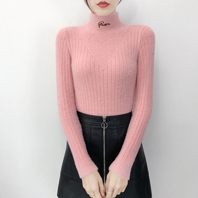 女性の洋風肌にフィットする無地のカラーを厚めにしたハーフハイネックのボトムセーター女性 春と秋冬の ハーフハイネックインナーに 純色  