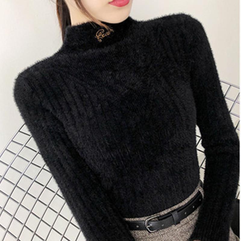 女性の洋風肌にフィットする無地のカラーを厚めにしたハーフハイネックのボトムセーター女性 春と秋冬の ハーフハイネックインナーに 純色  