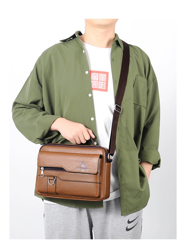 大容量 ビジネスバッグ メンズ 撥水 軽量 メッセンジャーバッグ 50代 旅行 おしゃれ 40代 通勤 新品 通学 出張 ショルダーバッグ カジュアル 斜めがけ 