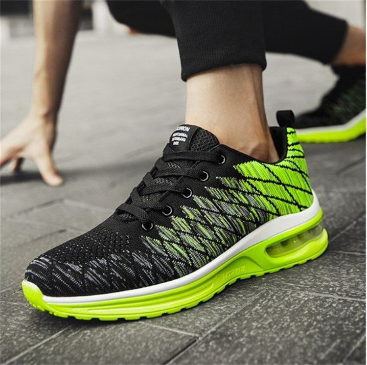 ランニングスニーカー メンズ 靴 紐靴 運動靴 防滑 疲れない 履きやすい 軽量 カジュアル通学通勤 おしゃれ 通気 エアクッション 