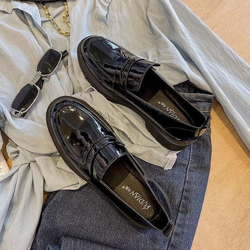 ローファー レディース スリッポン 厚底 柔らかいソール 痛くない 滑り止め 美脚 通勤 モカシン 歩きやすい 衝撃吸収 日常着用 走れる 