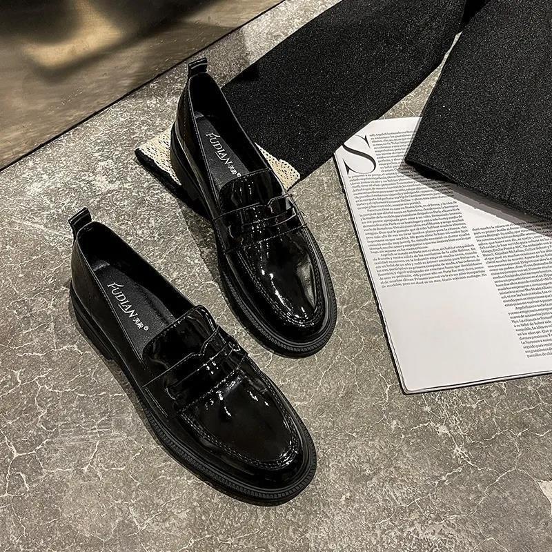 ローファー レディース スリッポン 厚底 柔らかいソール 痛くない 滑り止め 美脚 通勤 モカシン 歩きやすい 衝撃吸収 日常着用 走れる 